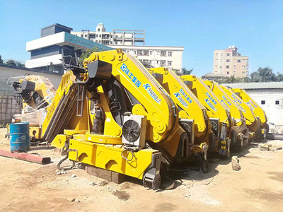 东莞徐工华菱随车吊厂家