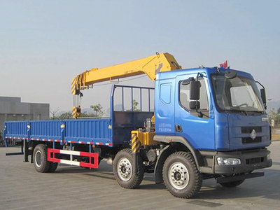 乘龙牌LZ5250JSQM3CB型随车起重运输车