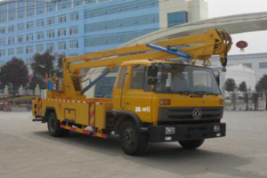 东风153型高空作业车