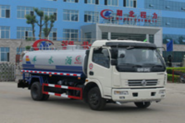 东风大多利卡型洒水车